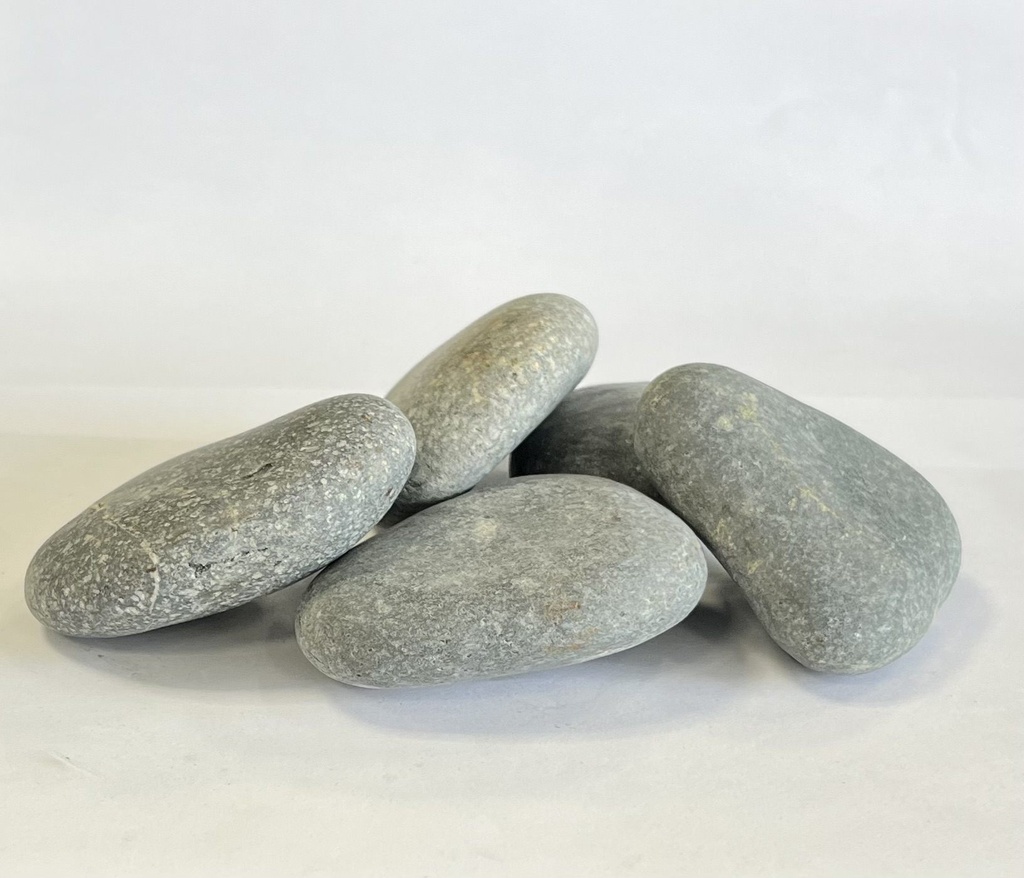 [BLKFLTCBBL50-80POLY] Indonesian Black Cobbles 50-80mm